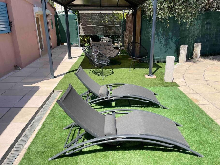 Vakantiehuis Climatisee Piscine 3 A 800m *